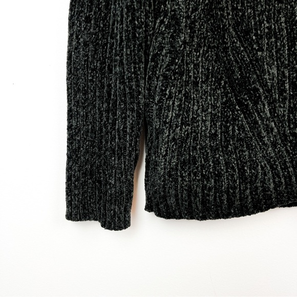 Jach's Girlfriend Long Sleeve Soft Grey/Black Knit Sweater - Picture 5 of 7